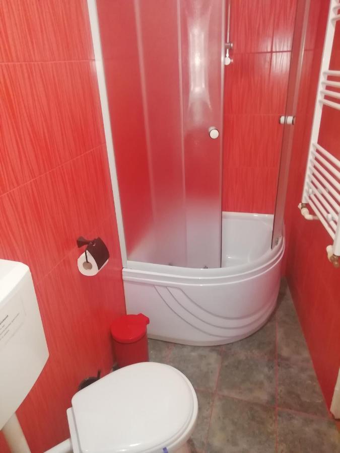 Domurile Din Zarnesti Hotel Bagian luar foto